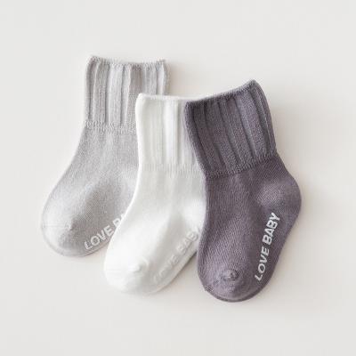China Winter Soft Warm Baby Booties Boys Anti-Slip Kids Boys Booties 3pcs Pack 0-1T/1-3T/3-5T for sale
