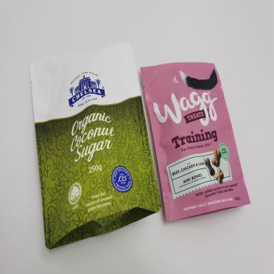 China Pet Food Paper Packaging Pouches With Good Sealing And Custom Window Design for sale