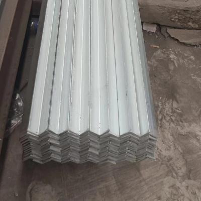 China ISO9001 Hot Dip Galvanized Angle / L Shaped Mild Steel Angle Anti Corrosion for sale