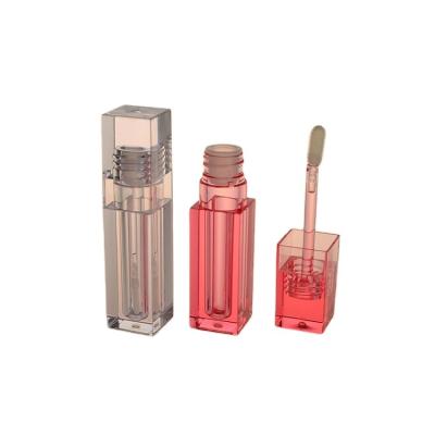 China envases del lustre del labio del tubo de 4ml PETG Matte Square Luxury Lip Gloss con el aplicador del cepillo en venta