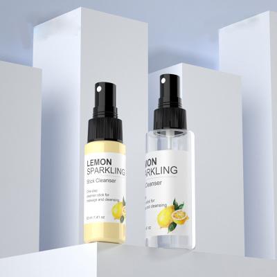 Cina Bottiglia cosmetica rotonda dello spruzzo della radura di 50ML 100ML con lo spruzzatore della pompa in vendita