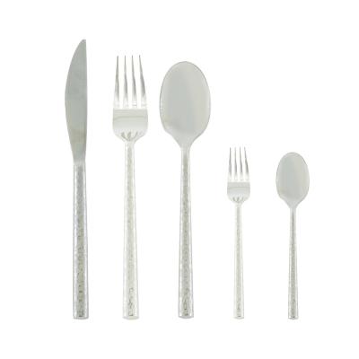 China Wholesales Disposable Flatware Silver 304 Stainless Steel Fork Knife Spoons Royal Spoon Cutlery Set With Gift Box for sale