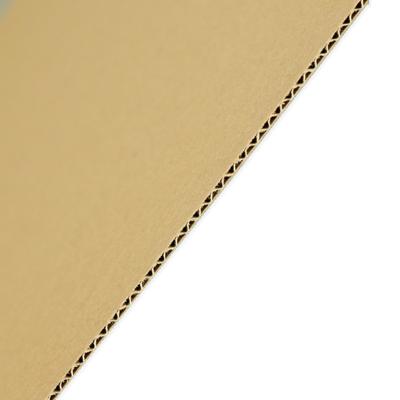 China Price Recyclable Recycled Thick Cardboard Box Sheet Ondulato de confezione di cartone e flute Corrugated Cardboard Sheet for sale