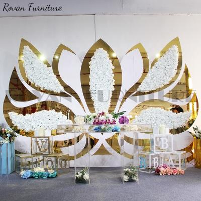 China Wedding new in 2022 wholesale cheaper long design popular event gold and white color wedding backdrop design for sale