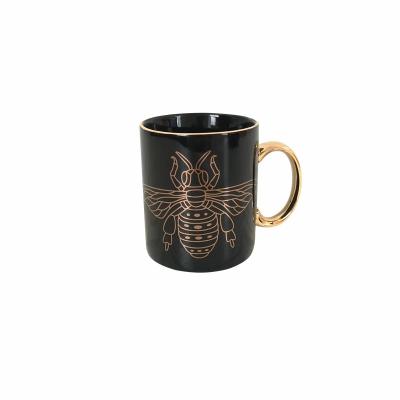 China Disposable Amazon hot new ceramic black golden handle mugs coffee cups with gold rim for sale