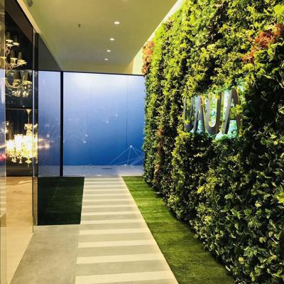 China Vintage Customized Outdoor Decoration Antifading Plastic Plant Wall Vertical Artificial Grass Moss Wall Green Anti-UV for sale