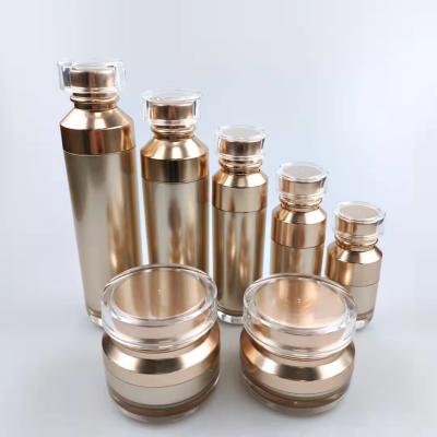 China Cosmetic Luxury Gold Acrylic 100ml120ml Toner Sterilize Bottles 15ml30ml50ml Airless Pump Vacuum Bottle for sale