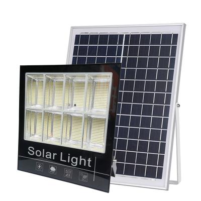 China Plastic Warehouse Power Led Solar Outdoor Garden Path Lights Decoration Flood Lights Lamps for sale