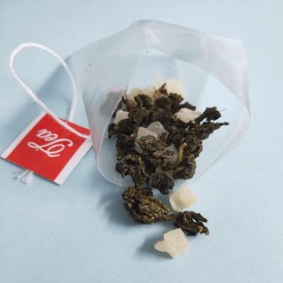 China No Peach Oolong Tea Fruit Tea White Peach Osmanthus Oolong Tea Triangle Dry Bag for sale