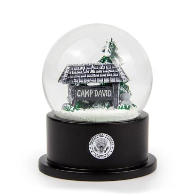 China Custom Crystal Snowball Souvenirs Luxury Ornament Resin Christmas Snow Globes Christmas Snow Globe Gift for sale