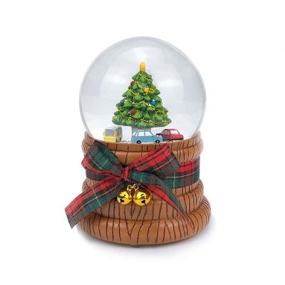 China Custom Crystal Ball Ornament Snowball Christmas Snow Globe Snow Globes Luxury Snow Globe Gift Europe Christmas Tree Resin Souvenirs for sale