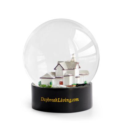 China Custom Europe Resin Snow Globe Manufacturers Gift Snow Globe Crystal Snowball Souvenirs Luxury Ornament Glass Snow Ball for sale