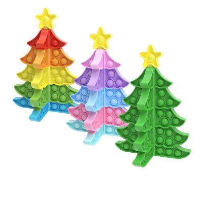 China HUAYI 3D Toy Christmas Tree Push Bubble Noise Toy Christmas Gift Moving Person Sensory Snap for sale