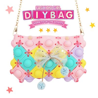 China HUAYI Silicone Simple Worry Fidegt Bag Sensory Snap Bubbles Busy People Toys Handbags DIY Decompression Bubbles Pops Purse Busy People for sale