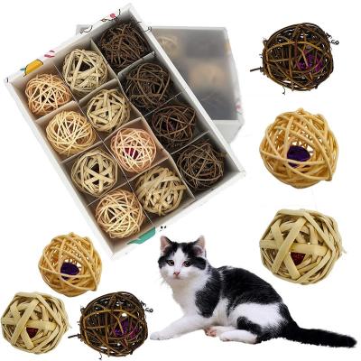 China HUAYI Hot Selling Colorful Kitten Stocked Cat Playing Hook Toy Bell Rattan Balls Cat Rattan Balls Pet Supplies Interactive Rattan Toys for sale