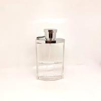 China 100ml de creatieve het Type van de Flessenpers van het ParfumFlessenglas Schoonheidsmiddelen die van de Nevel Lege Fles Uitrusting verpakken Te koop