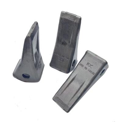 China Small Backhoe Bucket Teeth 61N8-31310 61QA-31310 61QA-31320 61Q6-31320 2713-9038 for sale