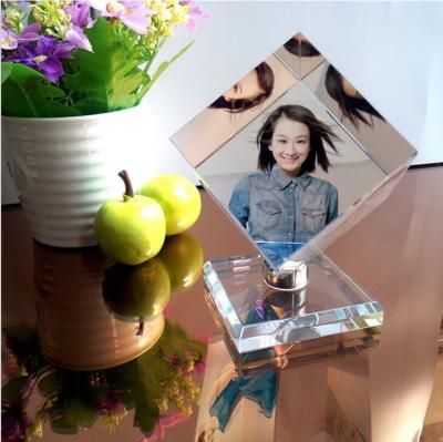 China Europe Special Gift Idea For Girls Custom Photo Spinning Crystal Maic Cube for sale