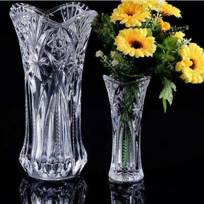 China Beautiful traditional wholesale high quality glass vase for centerpieces table decoration for sale