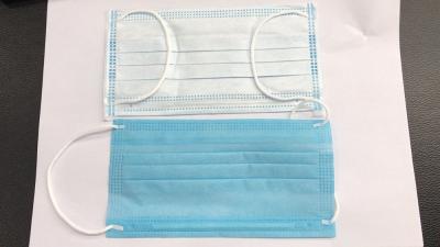 China Optional Color Disposable Face Mask 17.5cm X 9.5cm Lint Free Lightweight for sale