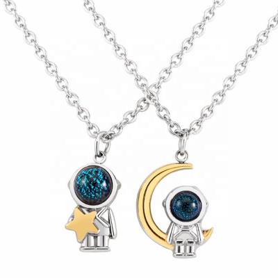 China MECYLIFE Hot Sale FASHIONABLE Valentine Gifts Star Moon Necklace Stainless Steel Astronaut Couple Necklace for sale