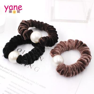 China Newest Fashion Sweet Simple Scrunchies Bead Velvet Hair Accessories For Ladies for sale