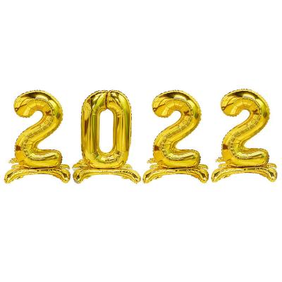 China Party Decoration 2022 New Year Celebration Decoration Foil Balloons Party Decoration 32 Inch Stand Golden Ratio Foil Balloons for sale