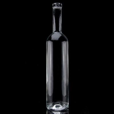 China Exquisite Design Vodka Liquor Glass Bottle 750ml Clear Glass Bottle with Screw Cap for sale