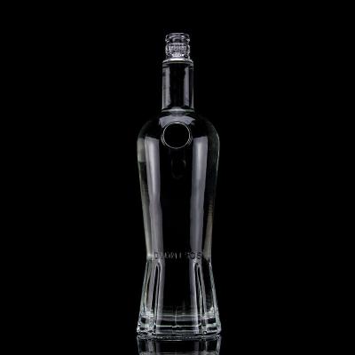 China 500ml700ml750ml Clear Whiskey Bottle with Super Flint Glass Custom Carved Unique Design for sale