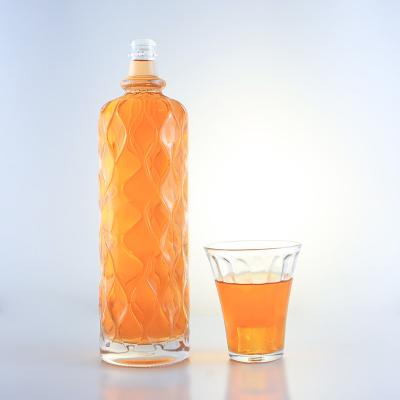 China 750ml Transparent Engraving Glass Bottle for Gin Rum Champagne Brandy Tequila Whisky Liquor for sale