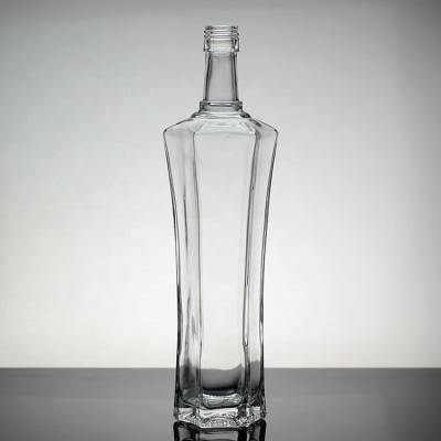 China As Customized 500ml Glass Vodka Bottles With Screw Cap for Vodka Surface Handing for sale