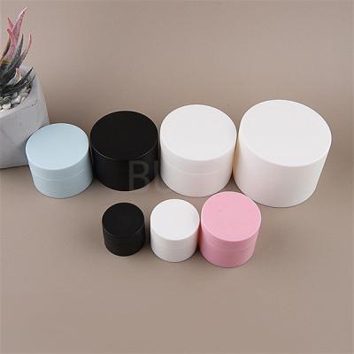 China Tarros dobles de la pared del rosa de Matt White del envase poner crema cosmético plástico negro del tarro en venta