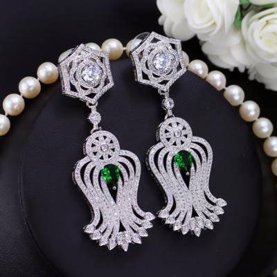 China Luxury Crystal Bridal Round Halo Wedding Drop Earrings Gorgeous CLASSIC Bridal Cubic Zirconia Bridesmaid Jewelry for sale