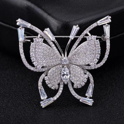 China Micro Pave Bridal Pearl Zirconia Butterfly Brooches Wedding Evening Party Dress Brooch Pins Prom Accessory for sale