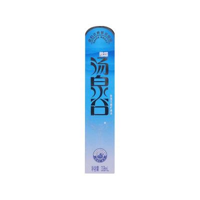 China Eco-friendly Lip Gloss Labels Sticker Custom Printing Customized Logo Sticker Roll Adhesive for sale