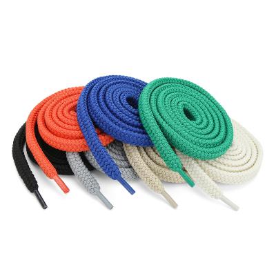 China Customized flat high quality 12mm and thick tightly woven flat laces suitable for laces and shoulder straps gift strings for sale