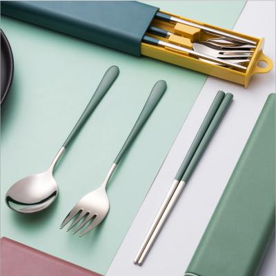 China Sustainable Portable Flatware SS18/10 Set, Outdoor Travel Flatware, Customized Logo Cutlery Set Portable for sale