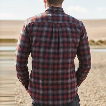 China Custom Made Plaid Shirts Men's Plaid Flannel Shirts Breathable Plaid Long Sleeve Shirt for sale