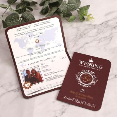 China Cheap Custom Europe DIY Booklet Style Passport Wedding Invitations With Gold Foil Stamp for sale