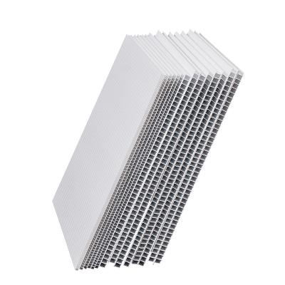 China Factory Wholesale Plastic PP 2mm 3mm 4mm 5mm 6mm 8mm 10mm PP 12mm Hollow Corrugated Cartonplast Plastic Sheet for sale