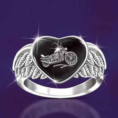 China FASHIONABLE Hot Selling Punk Style Ring Biker Men Finger Ring Love Wings Creative Motorcycle for sale