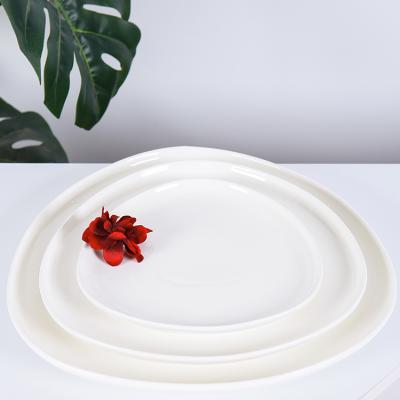 China Sustainable White Dinner Plates Wedding Porcelain Ceramic Dish For Restaurants for sale