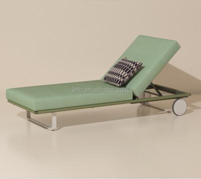 China Bitta Contemporary Rope Woven Deck Chair For Beach for sale