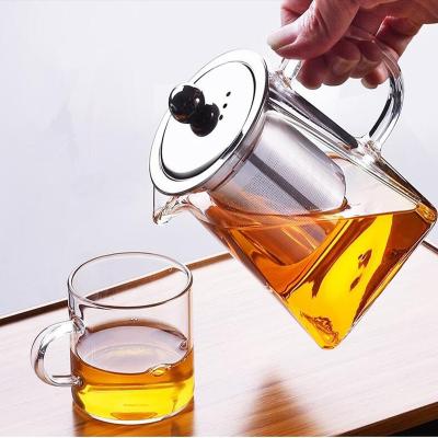 China Viable Modern Clear Borosilicate Glass Teapot Heat Resistant Square Filter Glass Teapot Square Glass Teapot for sale