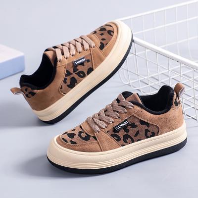 China CUSHIONING new trend fashion leopard pattern design platform sports shoes for sale