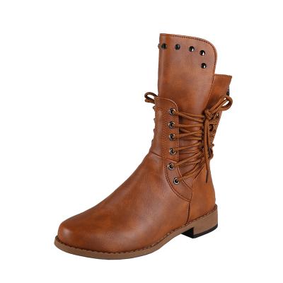 China Genuine Leather Shoes Women Boots Designer Fashion Stud Women Leather Boots Women Mid Calf Waterproof Custom Flat Boots for sale