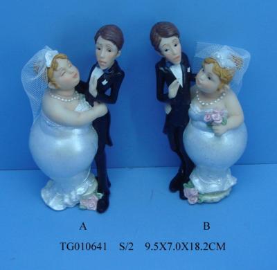 China Popular Resin Wedding Couple Figurines Baby Shaped For Colorful Delicate Art for sale