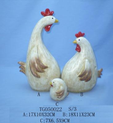 China Handmade Carved Polyresin Figurine , Resin Chicken Figurines For Garden Decor for sale