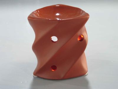 Cina Bruciatore a nafta ceramico di fragranza delle terraglie di forma della vite delle terraglie con Tealight 7,6 x 7,6 x 8,5 cm in vendita