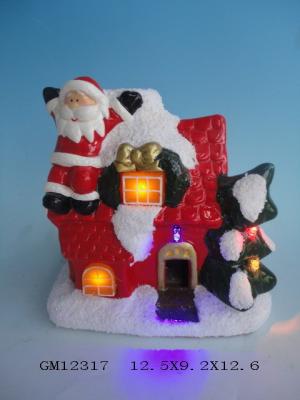 China Lighted Porcelain Ceramic Christmas Village Houses For Family Decoration for sale